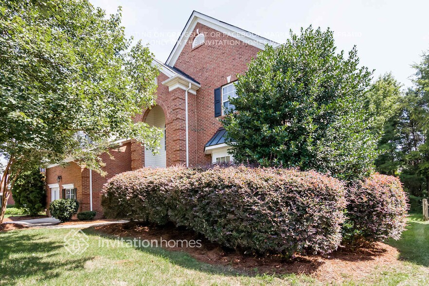 Building Photo - 5925 Mapleview Pl