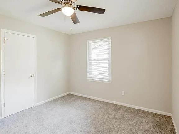 Building Photo - 414 Barclay Ave