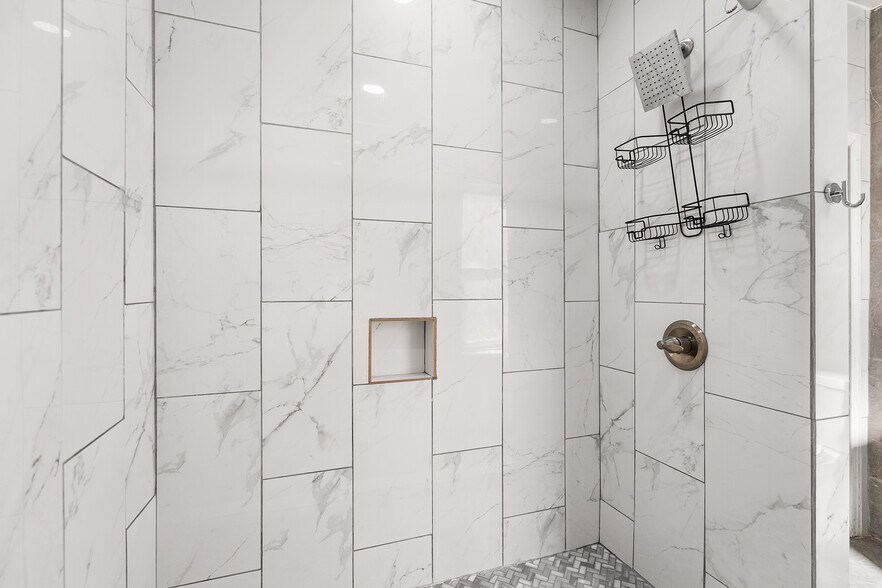 Building Photo - 1624 Edgley St