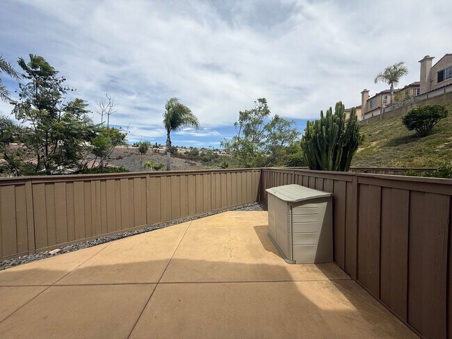 Building Photo - Elegant Scripps Ranch Home with 2 Car Garage!