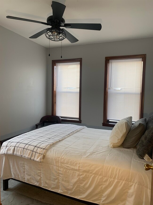 Building Photo - 90 Williams Ave