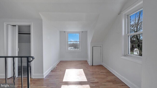 Building Photo - 1604 Woodhill Ct