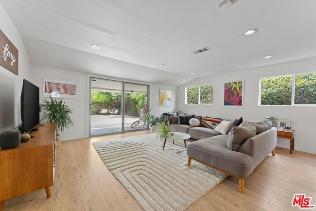 Building Photo - 5211 Allott Ave