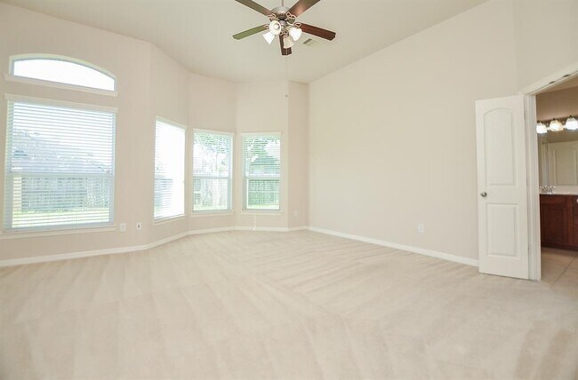 Building Photo - 3807 Broken Pine Ct
