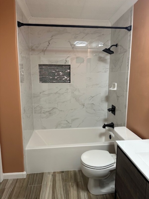 Building Photo - 305 SE 2 St