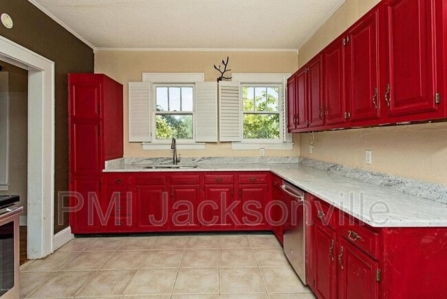 Building Photo - 1211 Hollywood Ave