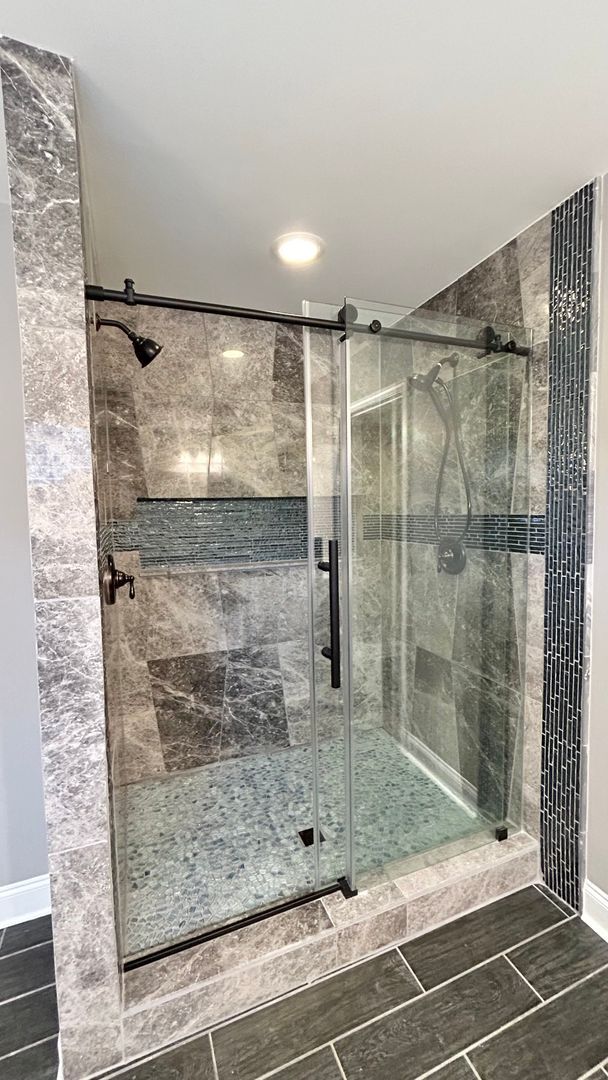 Building Photo - Stunning Cumming Executive Home, Hand Scraped Hardwoods, Custom Upgrades!