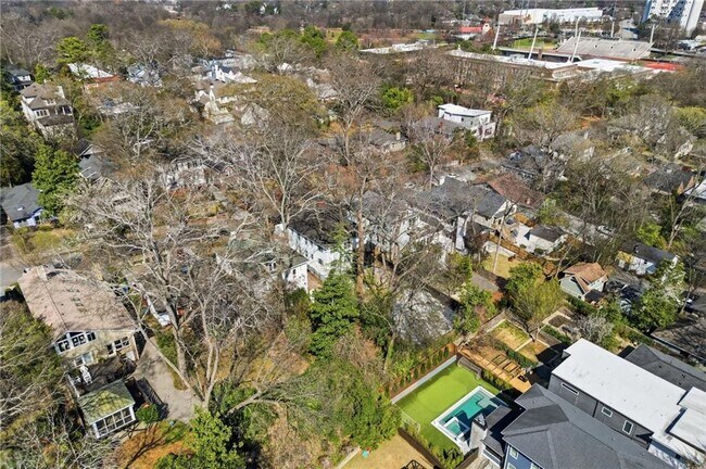 Building Photo - 393 8th St NE