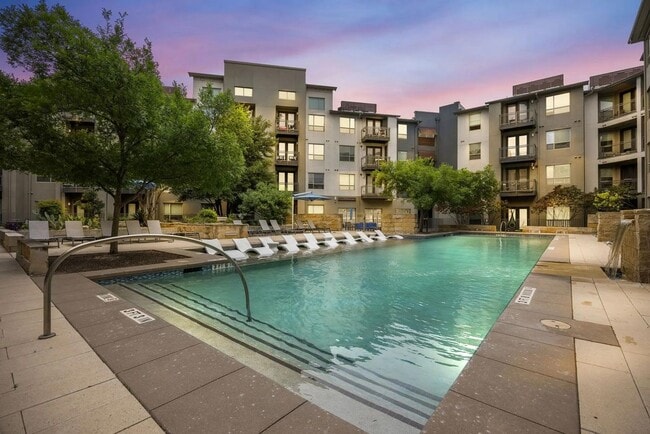 Building Photo - 10800 Lakeline Blvd