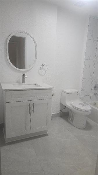 Building Photo - 2801 Riverside Dr