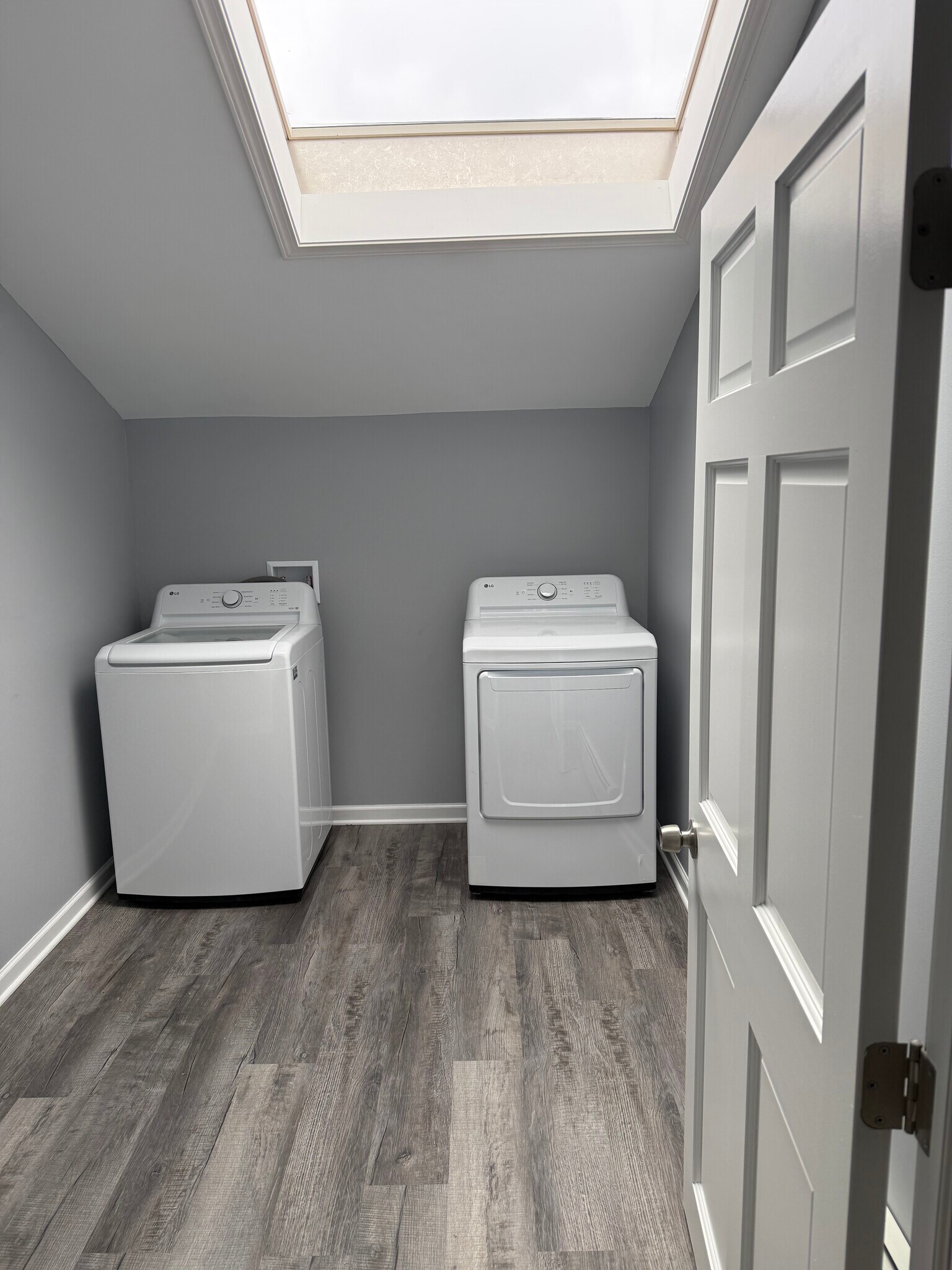 Laundry room - 4063 Union Rd