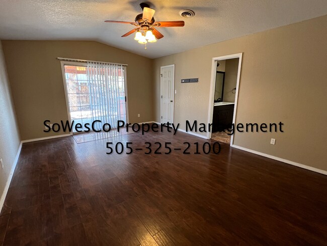 Building Photo - 3 Bedroom Home, Near Target with Garage (Small Dogs Allowed)