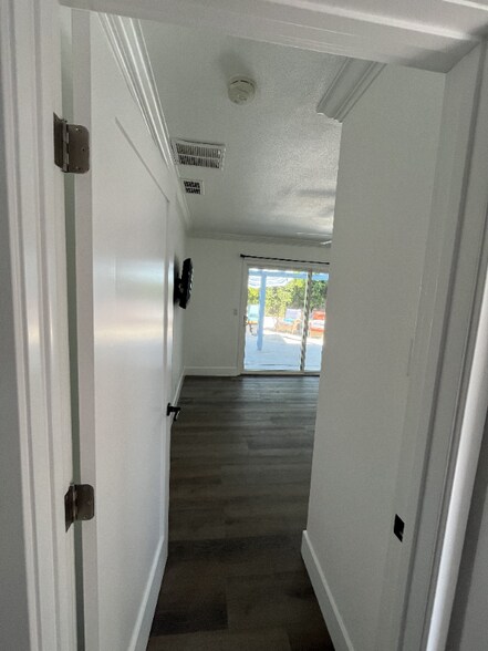 Building Photo - 3760 Cll San Antonio