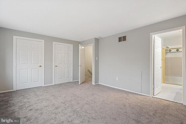 Building Photo - 10661 High Beam Ct