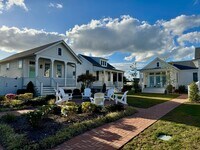 Building Photo - 9517 23rd Bay St