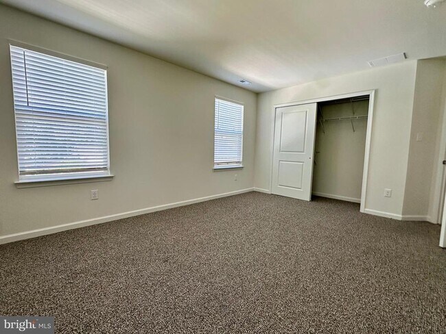 Building Photo - 76 Tansboro Rd