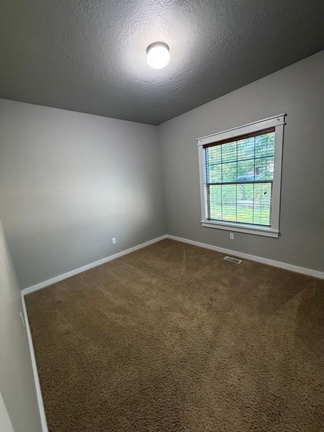 Building Photo - 3024 N Christian Way