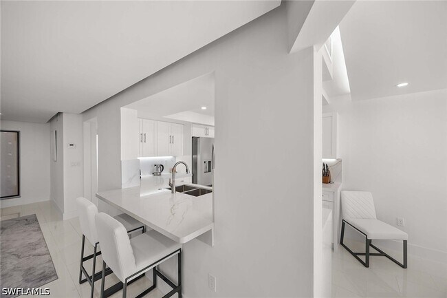 Building Photo - 10475 Gulf Shore Dr