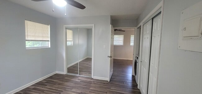Building Photo - 637 Stiles Ave