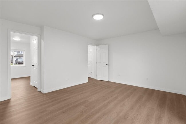 Building Photo - Beautiful & Freshly remodeled home in Fryelands Monroe