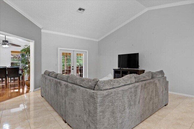 Building Photo - 13557 Northumberland Cir