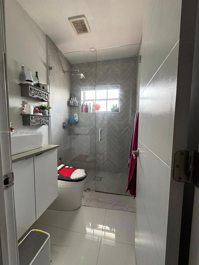 Building Photo - 3551 Palm Ave