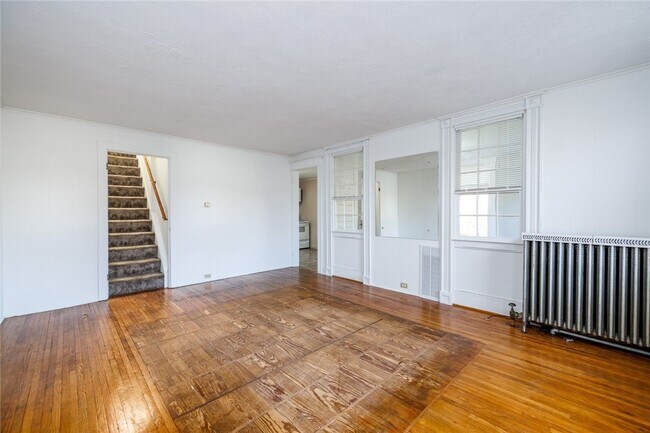 Building Photo - 757 Holt Rd