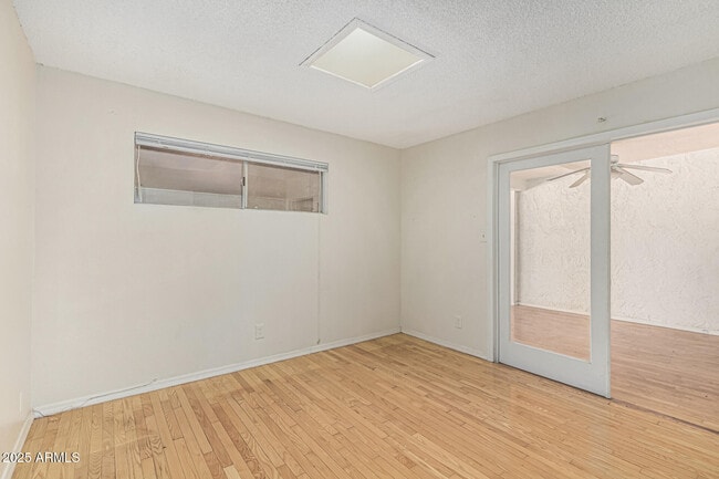 Building Photo - 10343 N 97th Ave