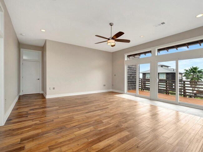 Building Photo - 1202 Todville Rd