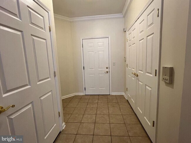 Building Photo - 422 Masterson Ct