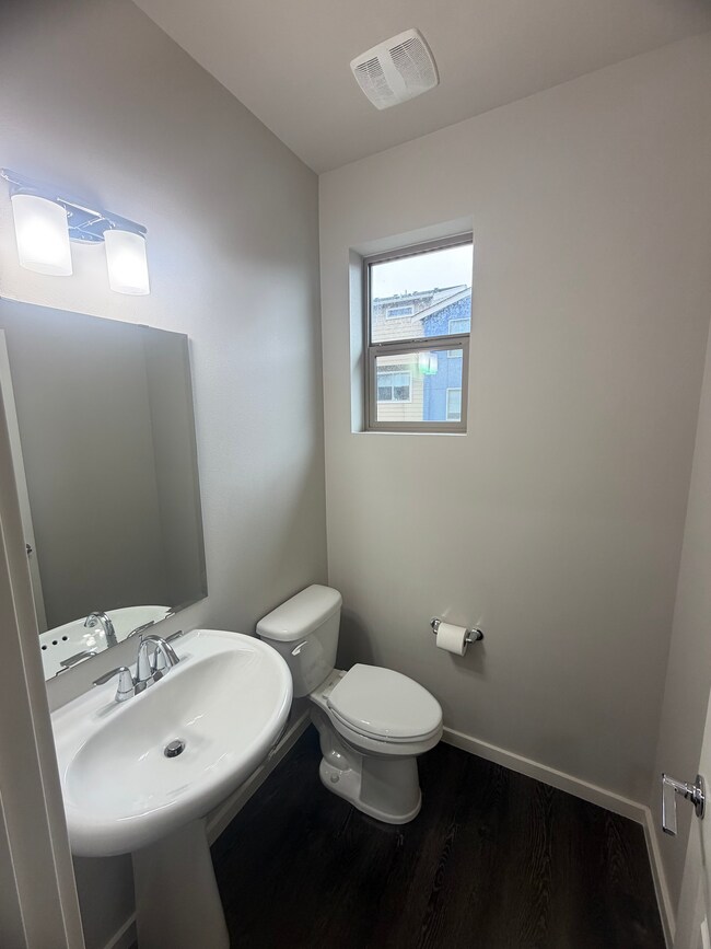 Building Photo - 1049 SW 99th Pl