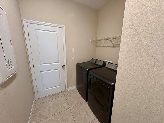 Building Photo - 16439 Paynes Ml Dr