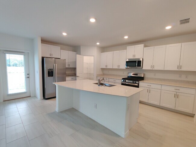 Building Photo - 13413 Sunset Sapphire Ct