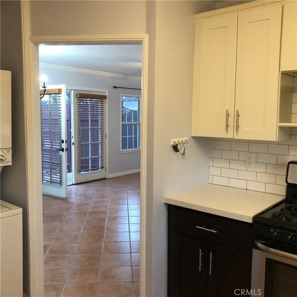 Building Photo - 3577 Gundry Ave