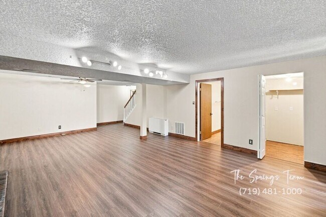 Building Photo - 3060 Maverick Dr