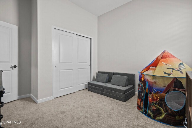 Building Photo - 12646 Amesbury