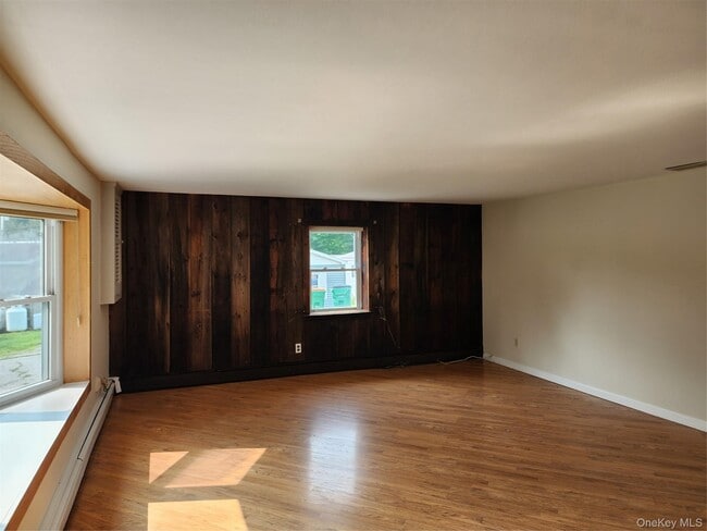 Building Photo - 32 Osborne Hill Rd