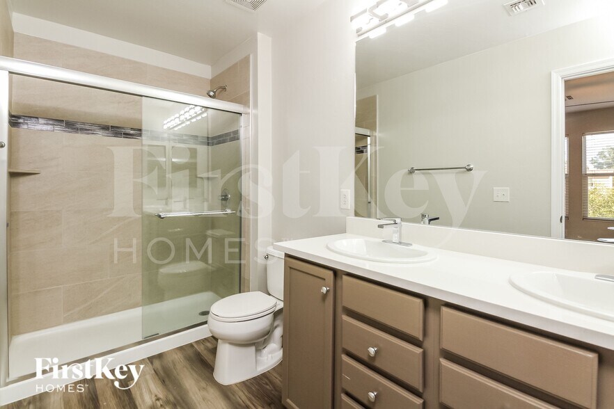 Building Photo - 3239 N Rambling Creek Pl