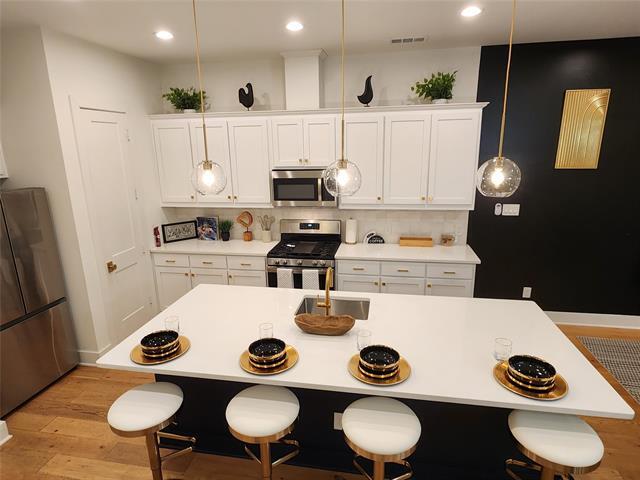 Building Photo - 5316 Eastside Ave