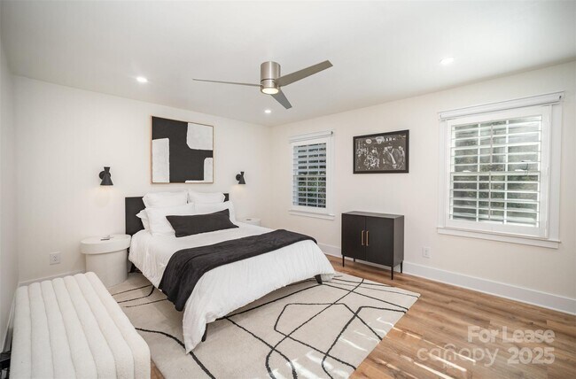 Building Photo - 4611 Hedgemore Dr