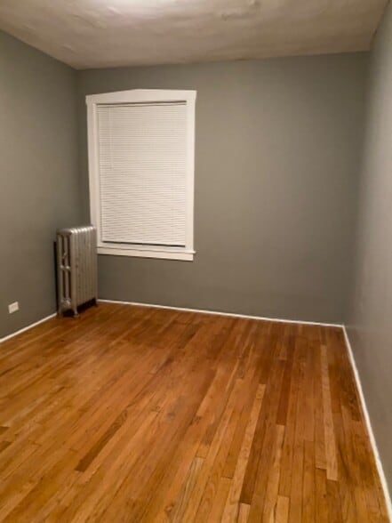 Building Photo - 340 S Homan Ave