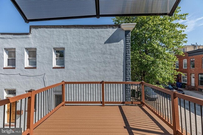 Building Photo - 2408 Hudson St