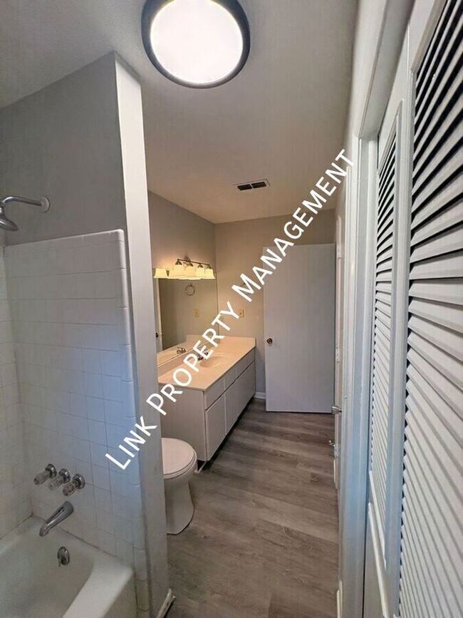 Building Photo - 3403 Gail Dr