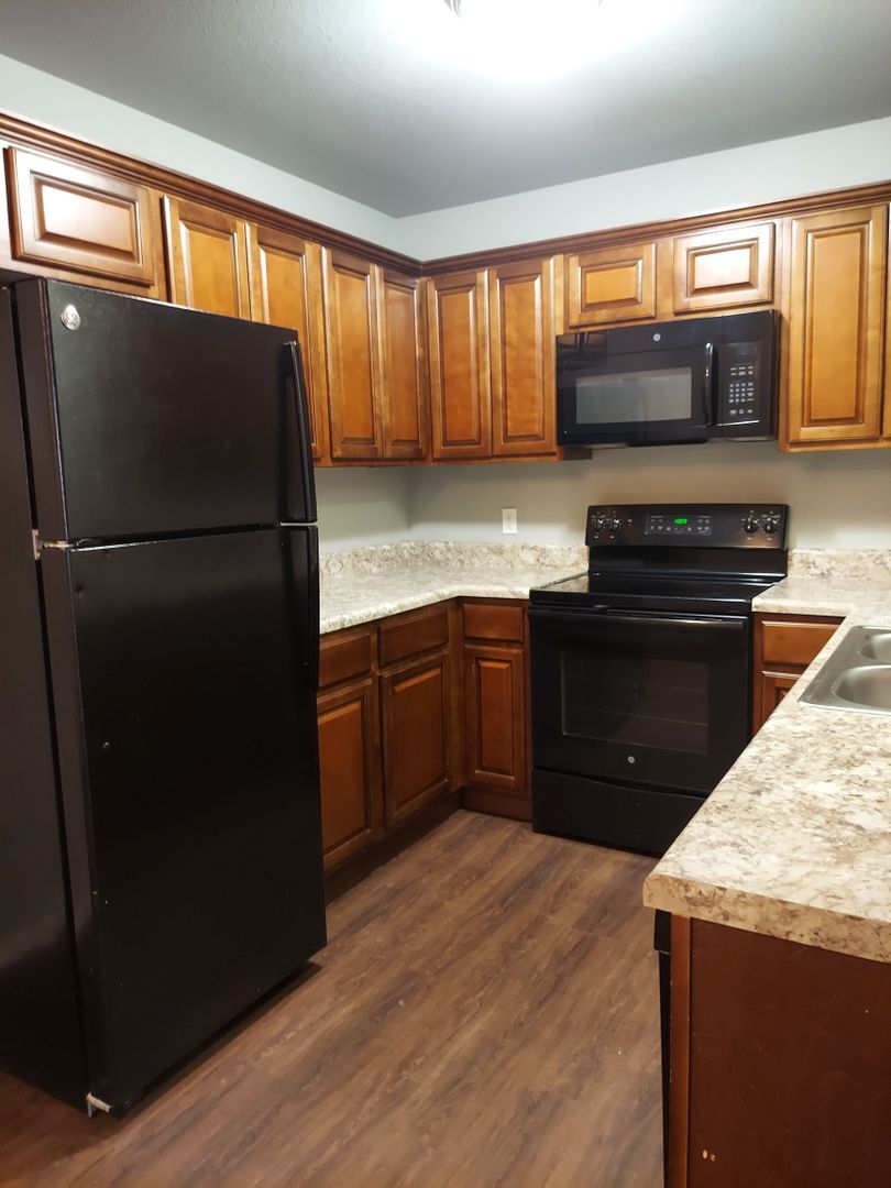 Building Photo - 2006 Ingalls Ln