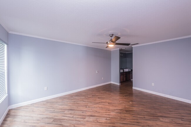 Building Photo - 5339 Peach Blossom Blvd