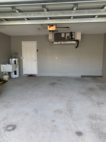 Building Photo - 1039 Bismarck Rd