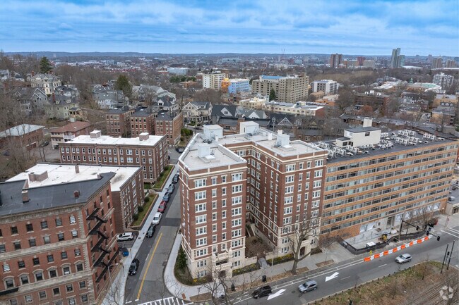 Context - Warwick Condos