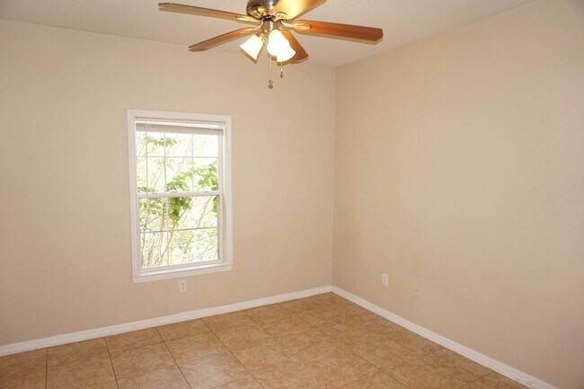 Building Photo - 3611 Conroy Rd