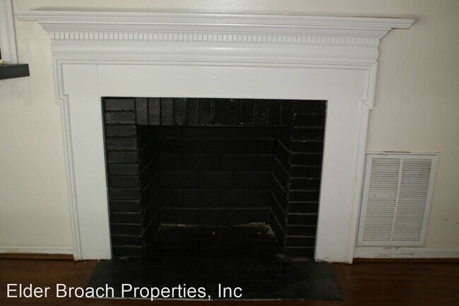 Building Photo - 2 br, 1 bath House - 547 E. Woodlawn Road