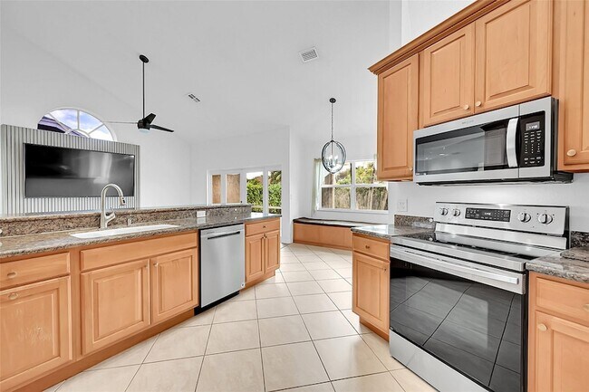 Building Photo - 4414 NW 52nd St
